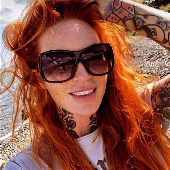 Y2K FlyGirls Sunnies ? Best Seller! main image 16